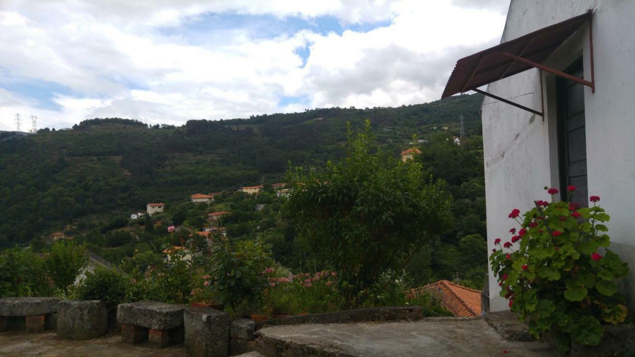 Casa Da Eira - Castanheiras Guest House Resende Bagian luar foto